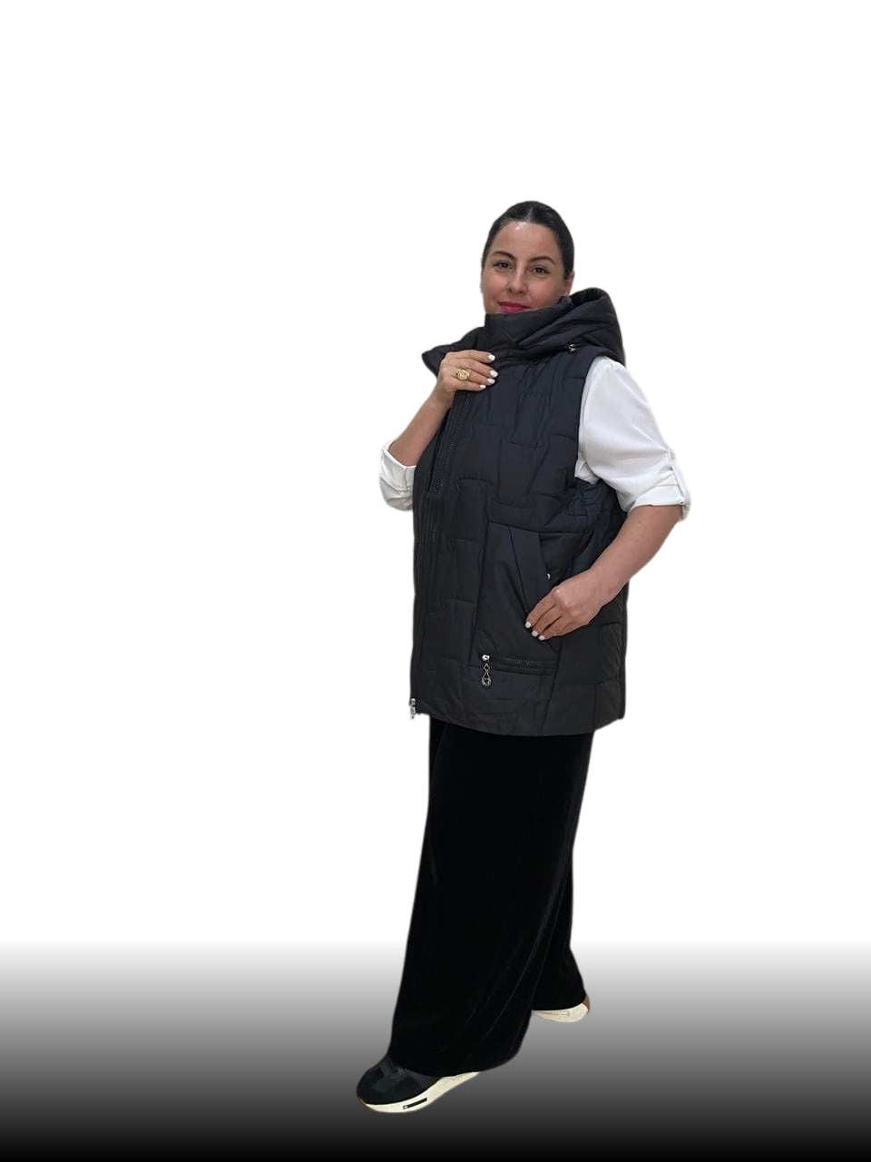 ქალთა შავი ვესტი დიდი ზომის მოსახსნელი კაპოტი, მოდური და დახვეწილი არჩევანი.