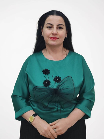 აბრეშუმის ბლუზა გაფორმებული 3D თასმით - სელექცია მდიდრული სტილისა და კომფორტისთვის - Just econom