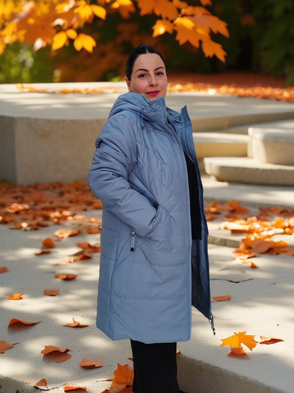 თბილი და თხელი ქურთუკი გვერდითი ჯიბეებით პლუს ზომის ქალებისთვის - Just Econom