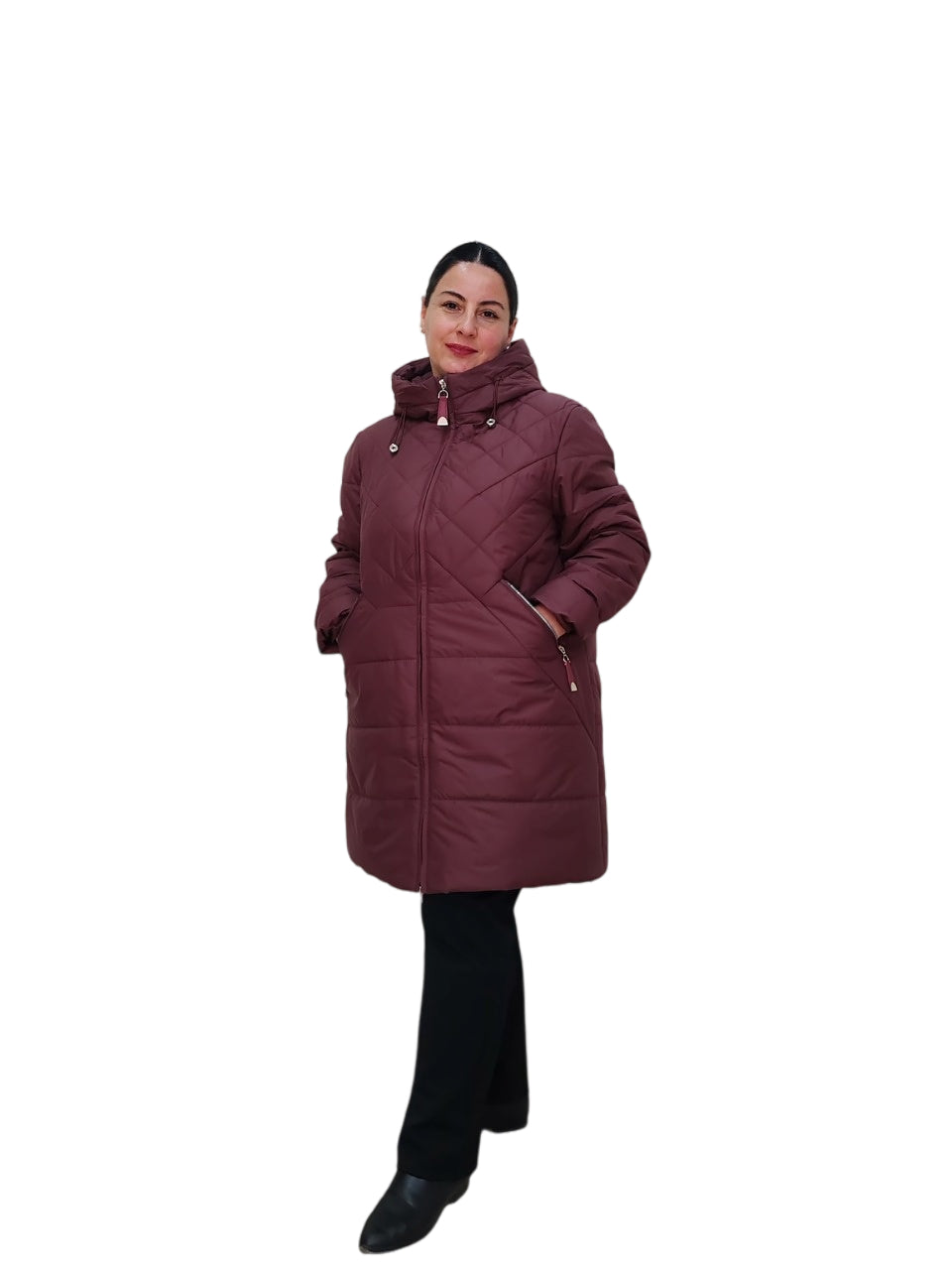 ქურთუკი - ხარისხიანი თბილი და თხელი ქურთუკი პლუს ზომის ქალებისთვის, გვერდითი ჯიბეებით.