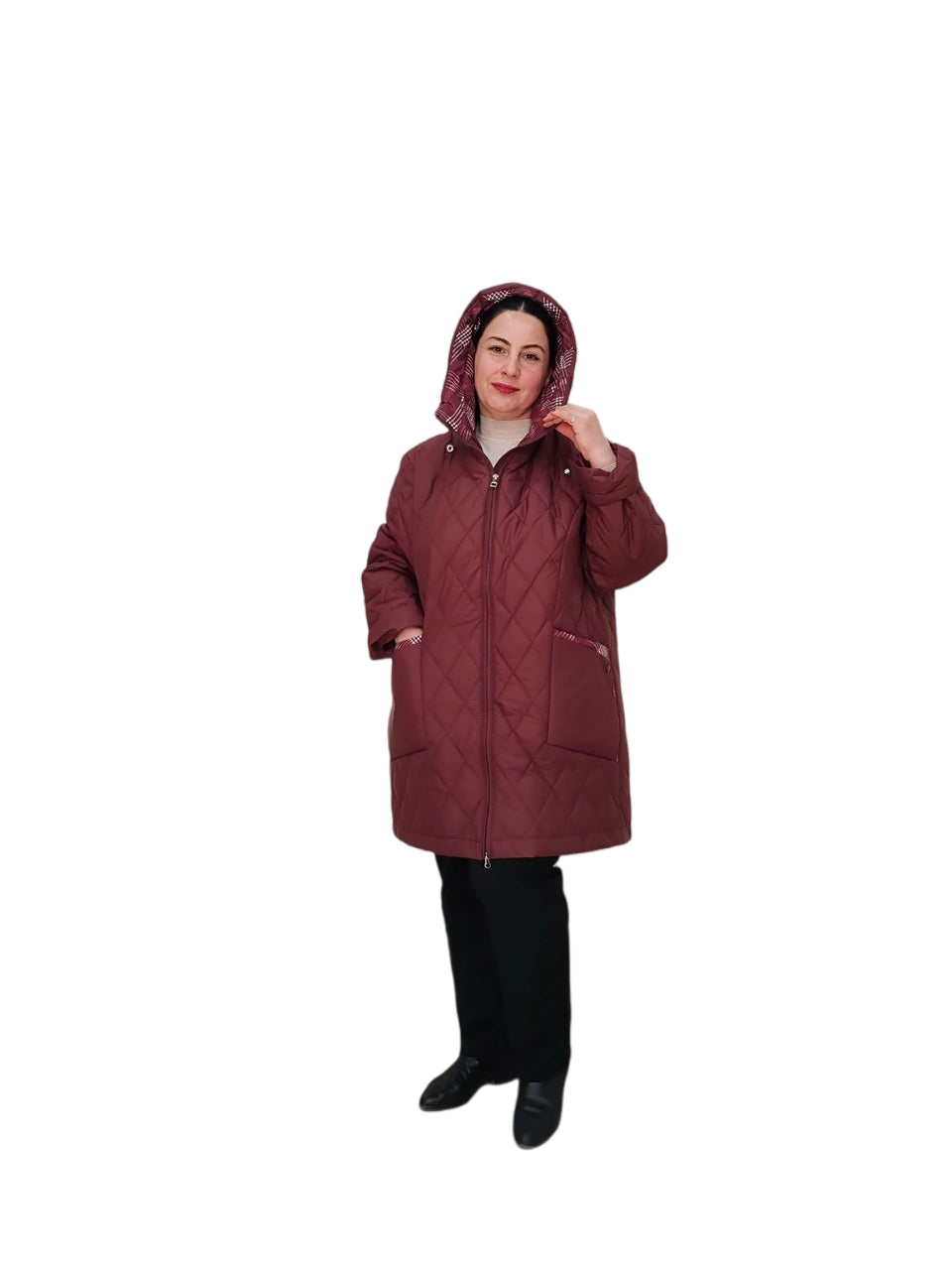 ქალთა თბილი ქურთუკი საქართველოში დიდი ზომის - მოდური და კომფორტული დიზაინი.