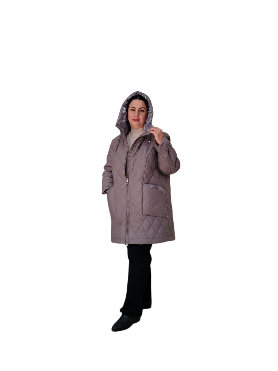 ქალთა თბილი ქურთუკი საქართველოში დიდი ზომის - კომფორტული და პრაქტიკული.