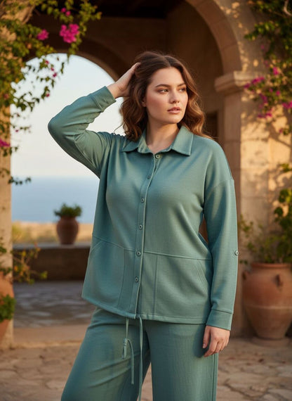 ბლუზა - გაზაფხულის სტილის ღილებიანი ბლუზა მოდურ ფერებსა და პლიუს ზომებში.